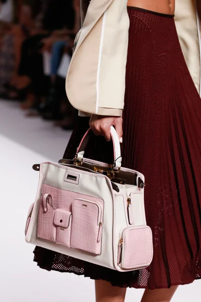 Look 70